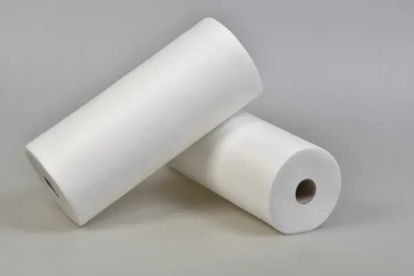 Серветки в рулоні Doily 20*20 см(100 шт/пач) зі спанлейсу 40 г/м2, гладка