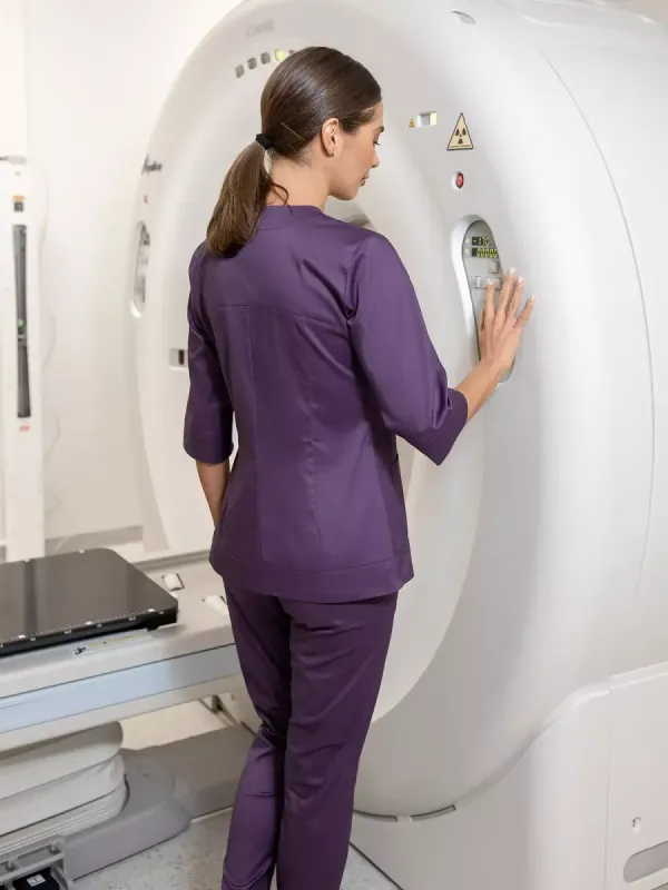 Шанель New Жіночий Медичний Костюм фіолетовий